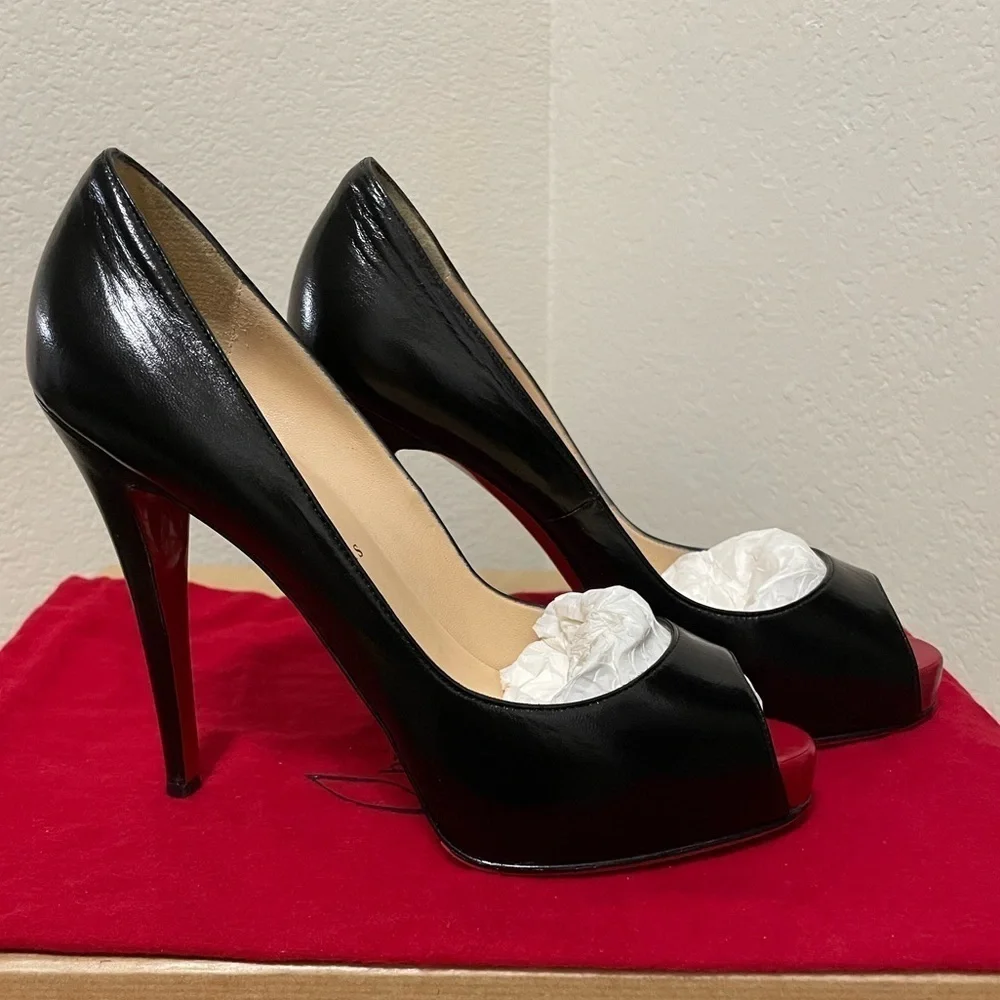 Christian Louboutin Very Prive 120mm Platform heel EU38 Black Kid leather.